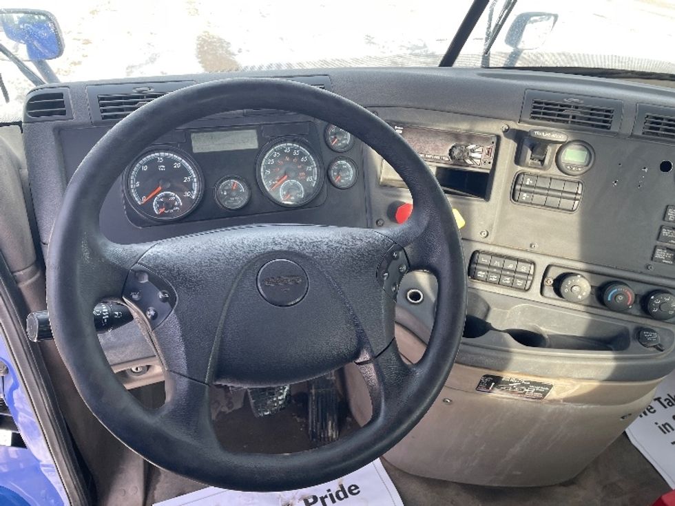 Day Cab Tractor-Heavy Duty Tractors-Freightliner-2020-Cascadia 11364ST-Elkhart-IN-436,241\n\t\tmiles-$ 40,250 - Image 11