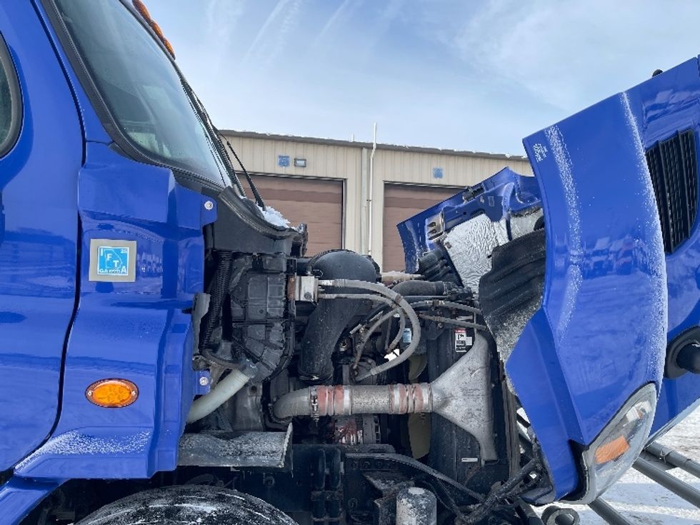 Day Cab Tractor-Heavy Duty Tractors-Freightliner-2020-Cascadia 11364ST-Elkhart-IN-436,241\n\t\tmiles-$ 40,250 - Image 15