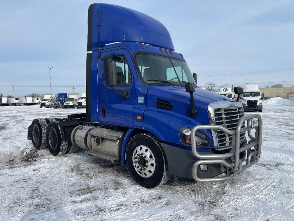 Day Cab Tractor-Heavy Duty Tractors-Freightliner-2020-Cascadia 11364ST-Elkhart-IN-445,882\n\t\tmiles-$ 39,500 - Image 1