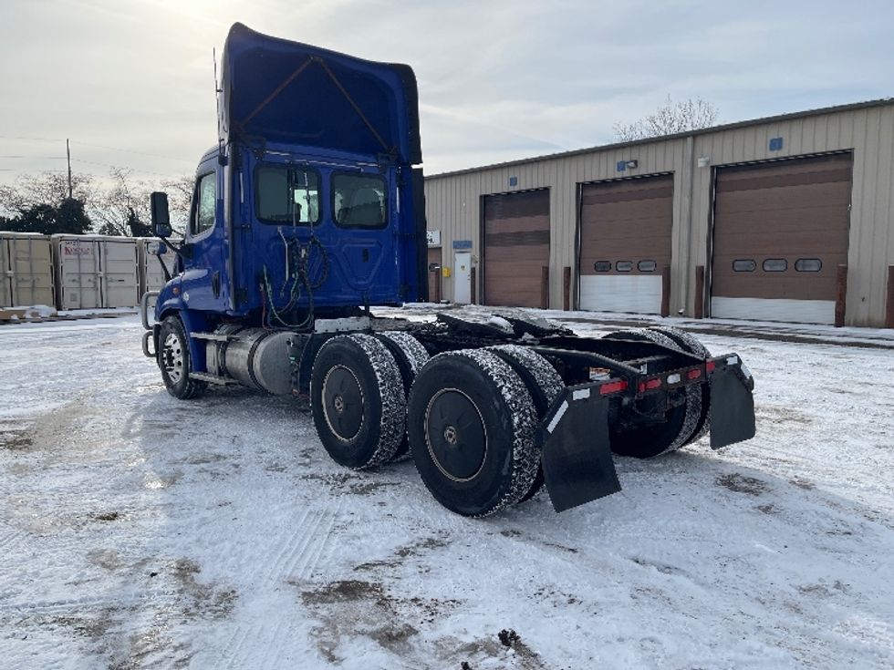 Day Cab Tractor-Heavy Duty Tractors-Freightliner-2020-Cascadia 11364ST-Elkhart-IN-445,882\n\t\tmiles-$ 39,500 - Image 5