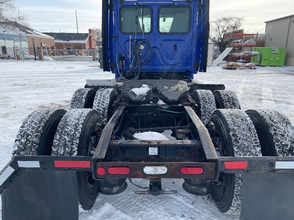Day Cab Tractor-Heavy Duty Tractors-Freightliner-2020-Cascadia 11364ST-Elkhart-IN-445,882\n\t\tmiles-$ 39,500 - Image 6