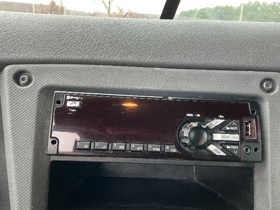 Day Cab Tractor-Heavy Duty Tractors-Freightliner-2020-Cascadia 11364ST-Elkhart-IN-462,703\n\t\tmiles-$ 38,750 - Image 18