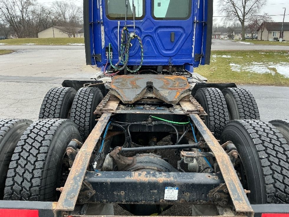 Day Cab Tractor-Heavy Duty Tractors-Freightliner-2020-Cascadia 11364ST-Elkhart-IN-462,703\n\t\tmiles-$ 38,750 - Image 6
