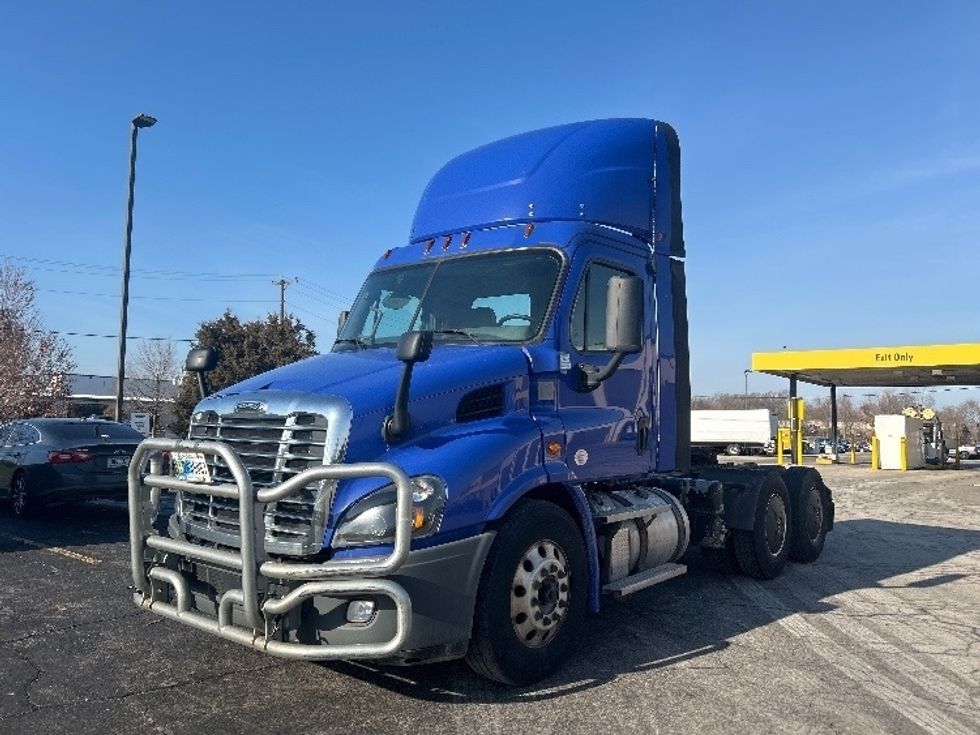 Day Cab Tractor-Heavy Duty Tractors-Freightliner-2020-Cascadia 11364ST-Elkhart-IN-462,756\n\t\tmiles-$ 38,000 - Image 3