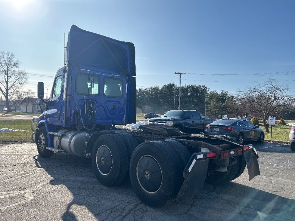 Day Cab Tractor-Heavy Duty Tractors-Freightliner-2020-Cascadia 11364ST-Elkhart-IN-462,756\n\t\tmiles-$ 38,000 - Image 5