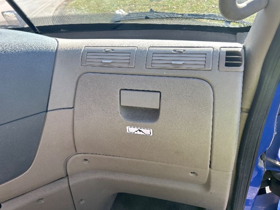 Day Cab Tractor-Heavy Duty Tractors-Freightliner-2020-Cascadia 11364ST-Elkhart-IN-463,791\n\t\tmiles-$ 38,000 - Image 13