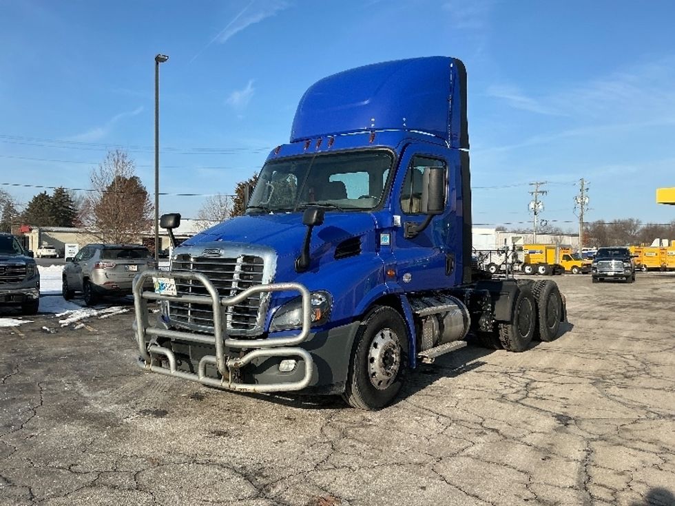 Day Cab Tractor-Heavy Duty Tractors-Freightliner-2020-Cascadia 11364ST-Elkhart-IN-468,252\n\t\tmiles-$ 34,250 - Image 3