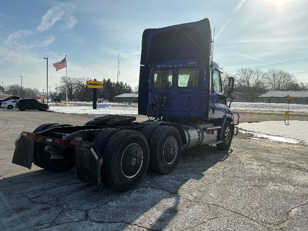 Day Cab Tractor-Heavy Duty Tractors-Freightliner-2020-Cascadia 11364ST-Elkhart-IN-468,252\n\t\tmiles-$ 34,250 - Image 7
