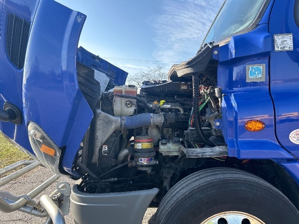 Day Cab Tractor-Heavy Duty Tractors-Freightliner-2020-Cascadia 11364ST-Elkhart-IN-472,066\n\t\tmiles-$ 37,250 - Image 16