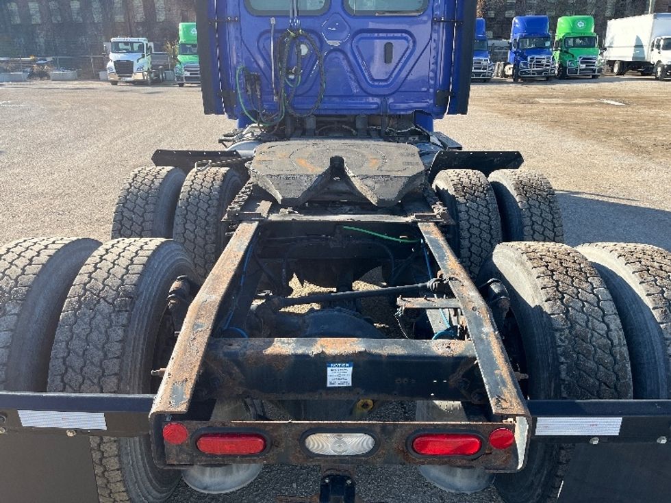 Day Cab Tractor-Heavy Duty Tractors-Freightliner-2020-Cascadia 11364ST-Elkhart-IN-474,338\n\t\tmiles-$ 37,000 - Image 6