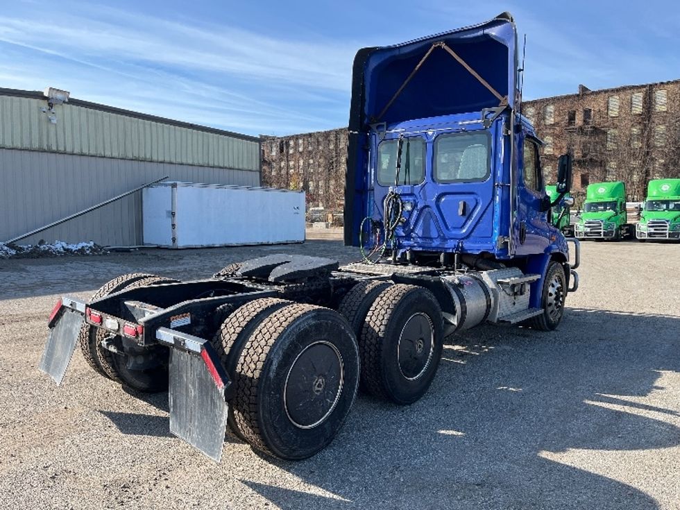 Day Cab Tractor-Heavy Duty Tractors-Freightliner-2020-Cascadia 11364ST-Elkhart-IN-477,123\n\t\tmiles-$ 36,750 - Image 7