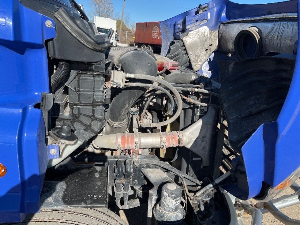 Day Cab Tractor-Heavy Duty Tractors-Freightliner-2020-Cascadia 11364ST-Elkhart-IN-498,091\n\t\tmiles-$ 35,000 - Image 15