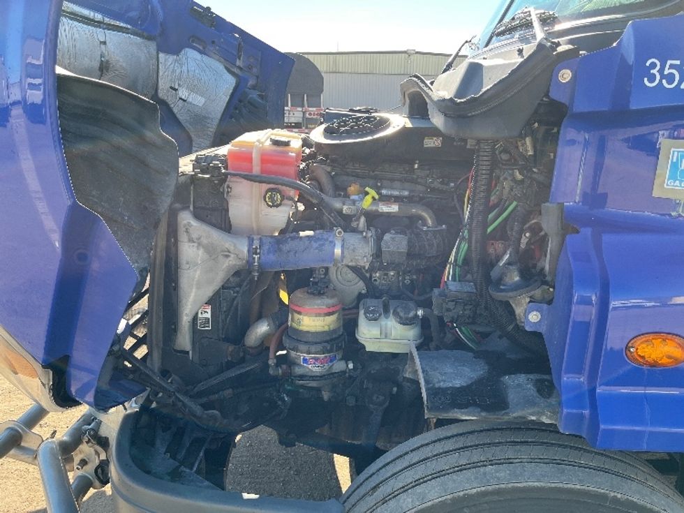 Day Cab Tractor-Heavy Duty Tractors-Freightliner-2020-Cascadia 11364ST-Elkhart-IN-498,091\n\t\tmiles-$ 35,000 - Image 16