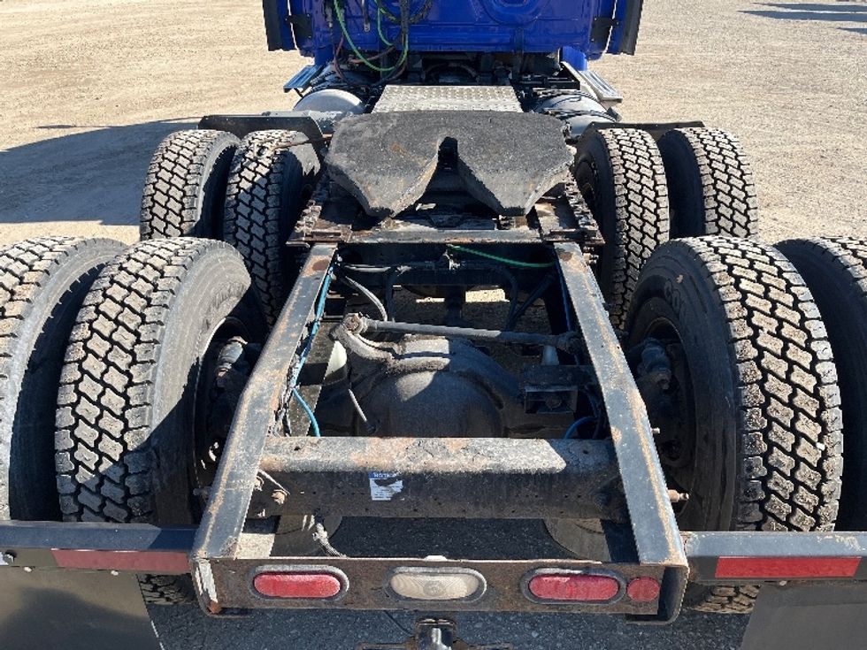 Day Cab Tractor-Heavy Duty Tractors-Freightliner-2020-Cascadia 11364ST-Elkhart-IN-498,091\n\t\tmiles-$ 35,000 - Image 6