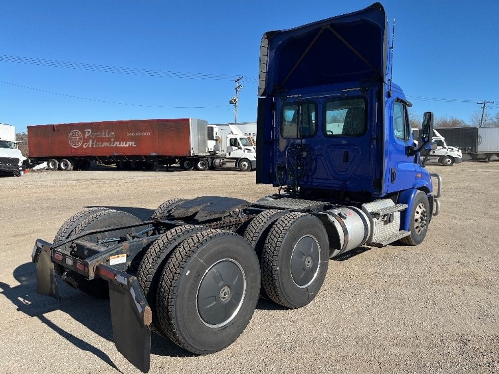 Day Cab Tractor-Heavy Duty Tractors-Freightliner-2020-Cascadia 11364ST-Elkhart-IN-498,091\n\t\tmiles-$ 35,000 - Image 7