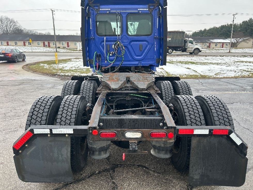 Day Cab Tractor-Heavy Duty Tractors-Freightliner-2020-Cascadia 11364ST-Elkhart-IN-500,187\n\t\tmiles-$ 36,250 - Image 6