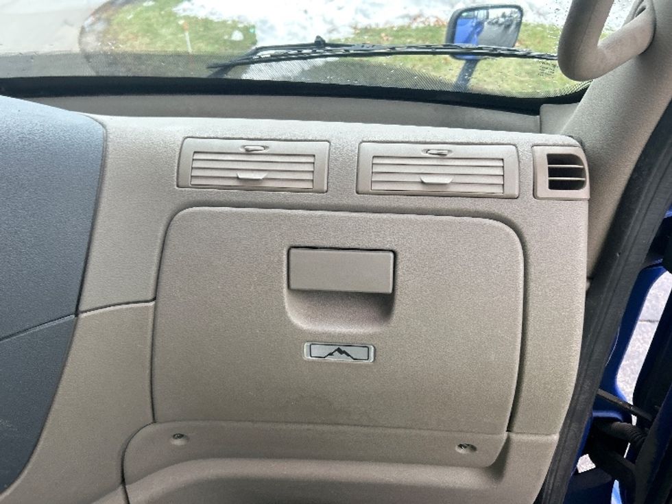 Day Cab Tractor-Heavy Duty Tractors-Freightliner-2020-Cascadia 11364ST-Elkhart-IN-527,100\n\t\tmiles-$ 32,500 - Image 13