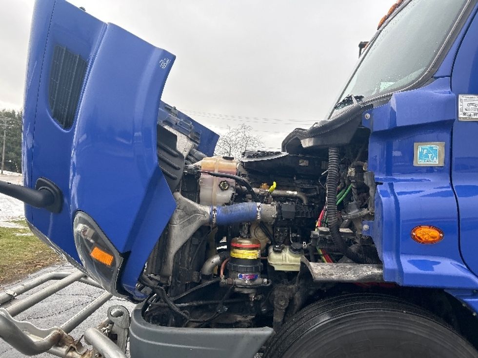 Day Cab Tractor-Heavy Duty Tractors-Freightliner-2020-Cascadia 11364ST-Elkhart-IN-527,100\n\t\tmiles-$ 32,500 - Image 16