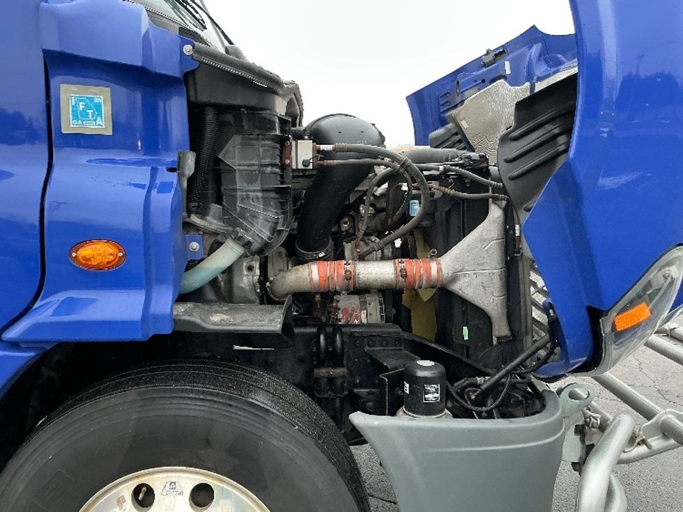 Day Cab Tractor-Heavy Duty Tractors-Freightliner-2020-Cascadia 11364ST-Elkhart-IN-538,302\n\t\tmiles-$ 32,500 - Image 15