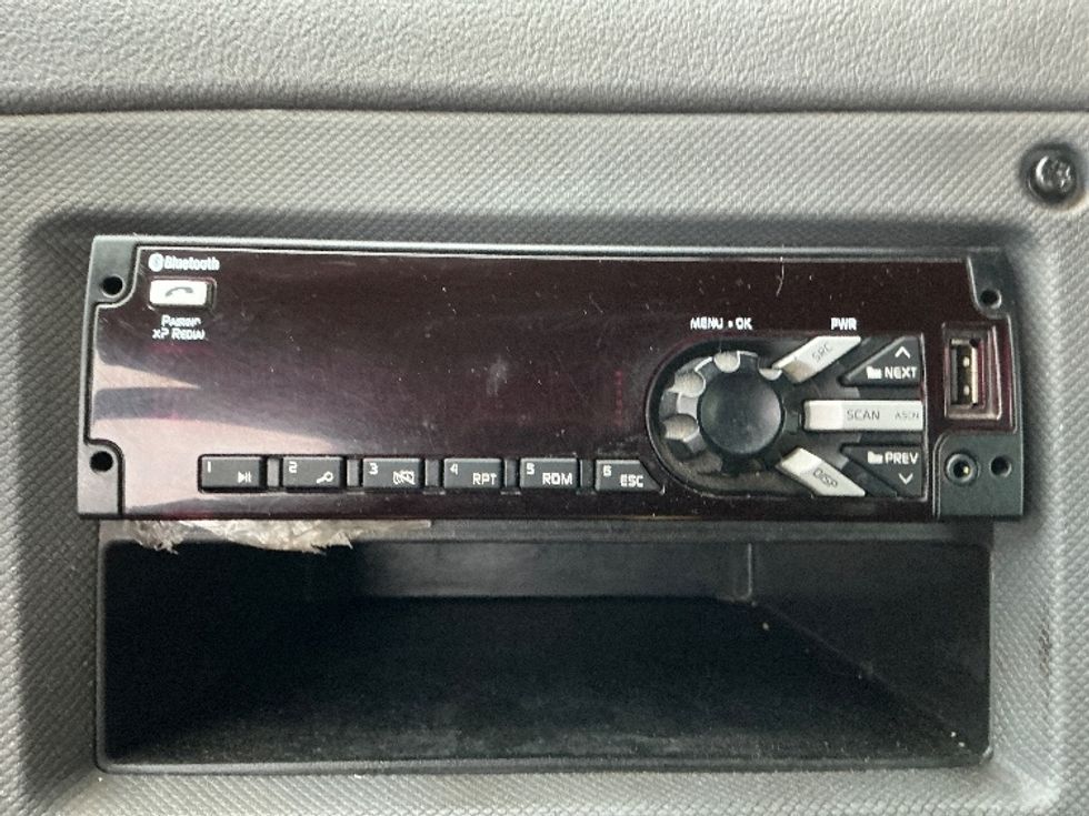 Day Cab Tractor-Heavy Duty Tractors-Freightliner-2020-Cascadia 11364ST-Elkhart-IN-538,302\n\t\tmiles-$ 32,500 - Image 18