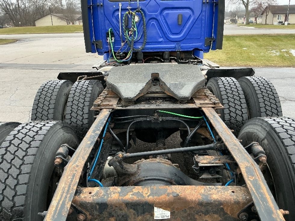 Day Cab Tractor-Heavy Duty Tractors-Freightliner-2020-Cascadia 11364ST-Elkhart-IN-538,302\n\t\tmiles-$ 32,500 - Image 6