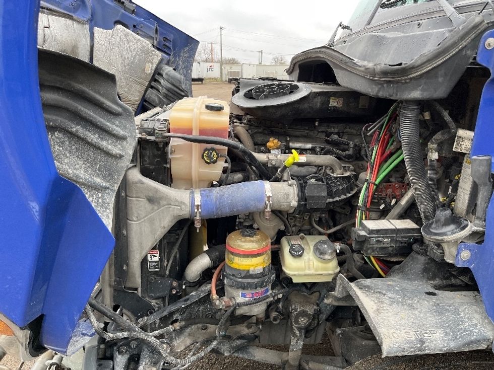 Day Cab Tractor-Heavy Duty Tractors-Freightliner-2020-Cascadia 11364ST-Elkhart-IN-594,054\n\t\tmiles-$ 28,250 - Image 16