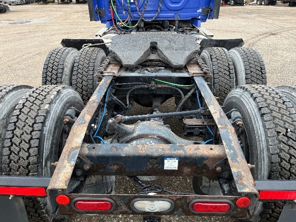 Day Cab Tractor-Heavy Duty Tractors-Freightliner-2020-Cascadia 11364ST-Elkhart-IN-594,054\n\t\tmiles-$ 28,250 - Image 6