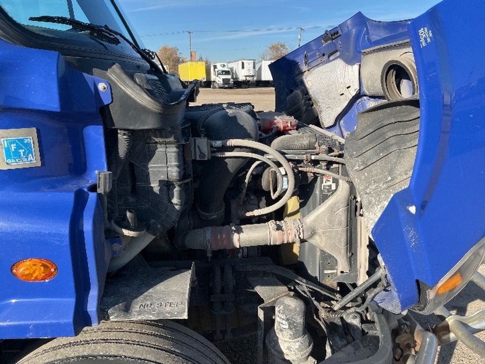 Day Cab Tractor-Heavy Duty Tractors-Freightliner-2020-Cascadia 11364ST-Elkhart-IN-598,845\n\t\tmiles-$ 28,250 - Image 15