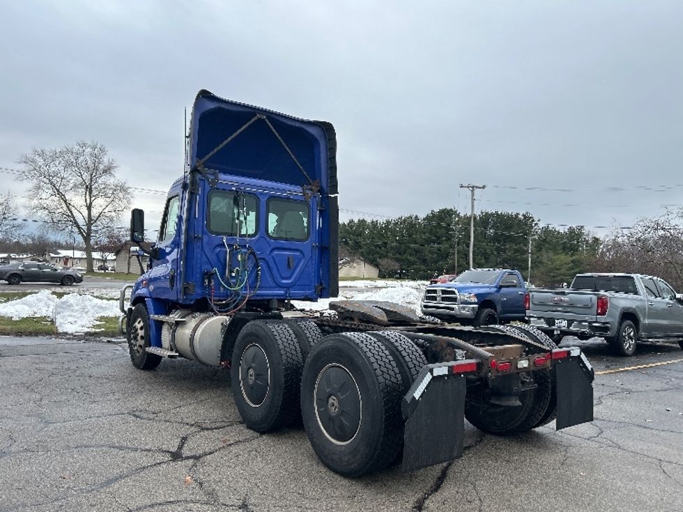 Day Cab Tractor-Heavy Duty Tractors-Freightliner-2020-Cascadia 11364ST-Elkhart-IN-610,689\n\t\tmiles-$ 28,250 - Image 5