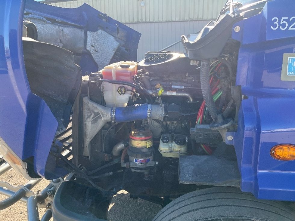 Day Cab Tractor-Heavy Duty Tractors-Freightliner-2020-Cascadia 11364ST-Elkhart-IN-633,565\n\t\tmiles-$ 28,250 - Image 16