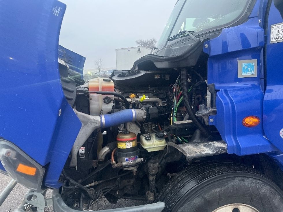 Day Cab Tractor-Heavy Duty Tractors-Freightliner-2020-Cascadia 11364ST-Elkhart-IN-635,931\n\t\tmiles-$ 25,750 - Image 16