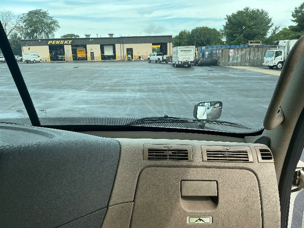 Day Cab Tractor-Heavy Duty Tractors-Freightliner-2020-Cascadia 11364ST-Evansville-IN-341,158\n\t\tmiles-$ 41,750 - Image 13