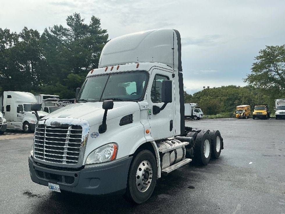 Day Cab Tractor-Heavy Duty Tractors-Freightliner-2020-Cascadia 11364ST-Evansville-IN-341,158\n\t\tmiles-$ 41,750 - Image 3