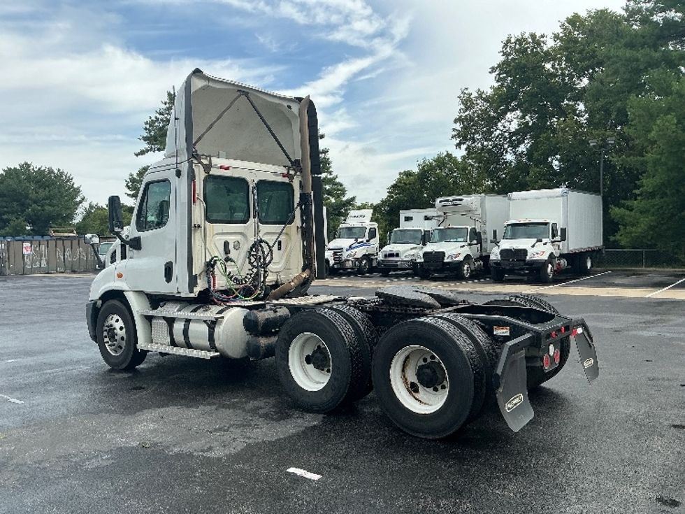 Day Cab Tractor-Heavy Duty Tractors-Freightliner-2020-Cascadia 11364ST-Evansville-IN-341,158\n\t\tmiles-$ 41,750 - Image 5
