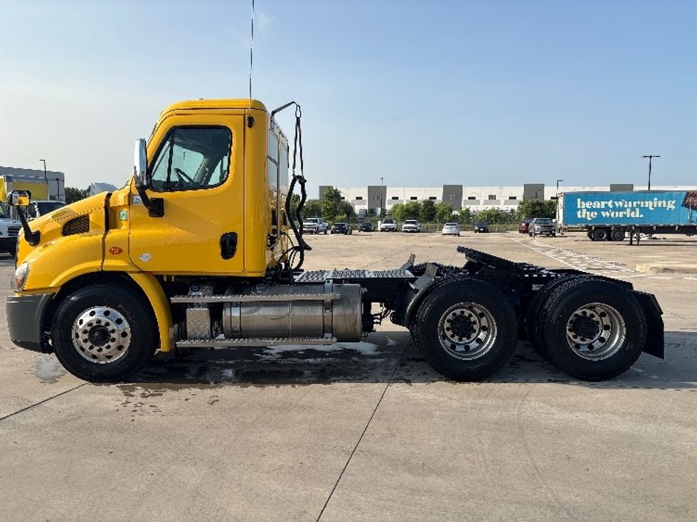 Day Cab Tractor-Heavy Duty Tractors-Freightliner-2020-Cascadia 11364ST-Fort Worth-TX-481,490\n\t\tmiles-$ 34,250 - Image 4