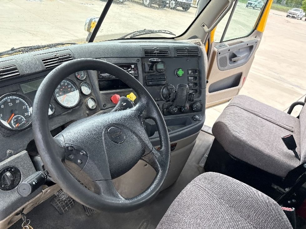 Day Cab Tractor-Heavy Duty Tractors-Freightliner-2020-Cascadia 11364ST-Fort Worth-TX-506,028\n\t\tmiles-$ 31,750 - Image 10