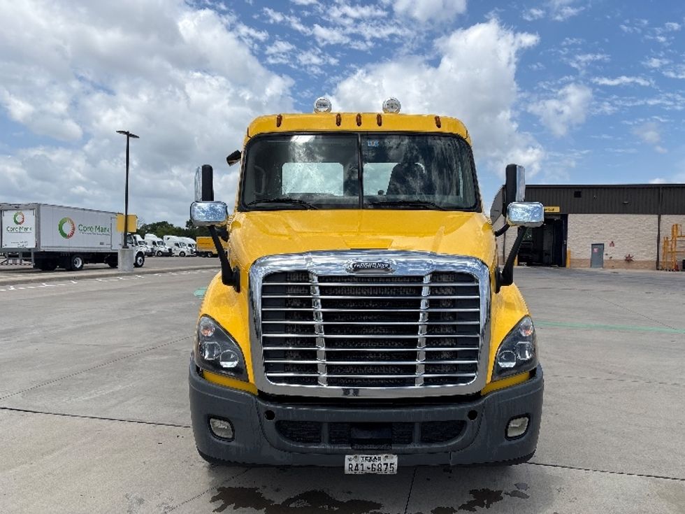 Day Cab Tractor-Heavy Duty Tractors-Freightliner-2020-Cascadia 11364ST-Fort Worth-TX-506,028\n\t\tmiles-$ 31,750 - Image 2