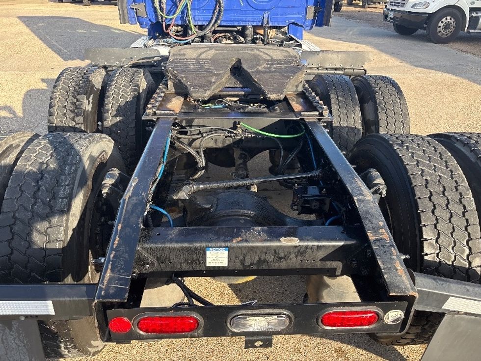 Day Cab Tractor-Heavy Duty Tractors-Freightliner-2020-Cascadia 11364ST-Hammond-LA-427,642\n\t\tmiles-$ 44,000 - Image 6