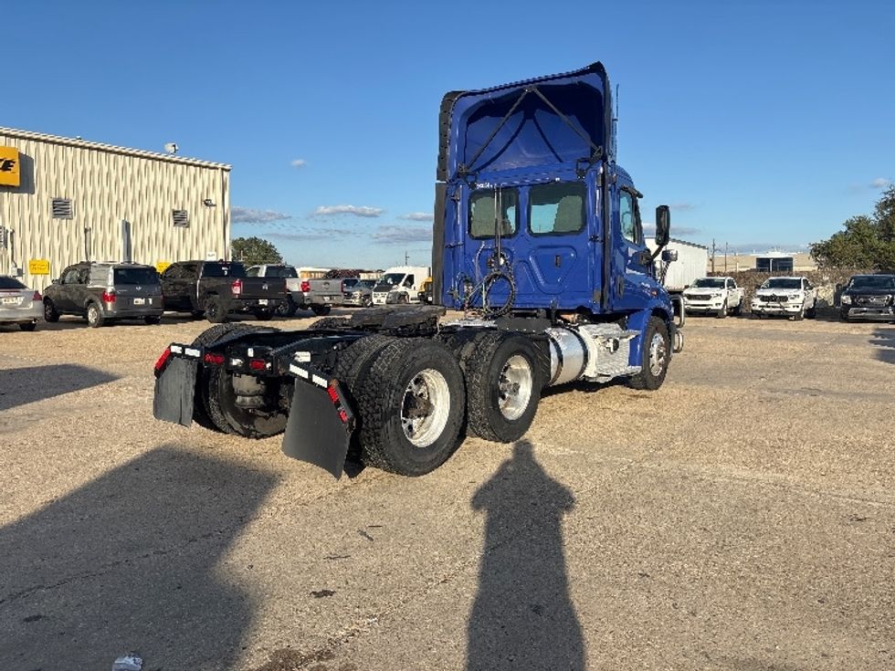 Day Cab Tractor-Heavy Duty Tractors-Freightliner-2020-Cascadia 11364ST-Hammond-LA-427,642\n\t\tmiles-$ 44,000 - Image 7
