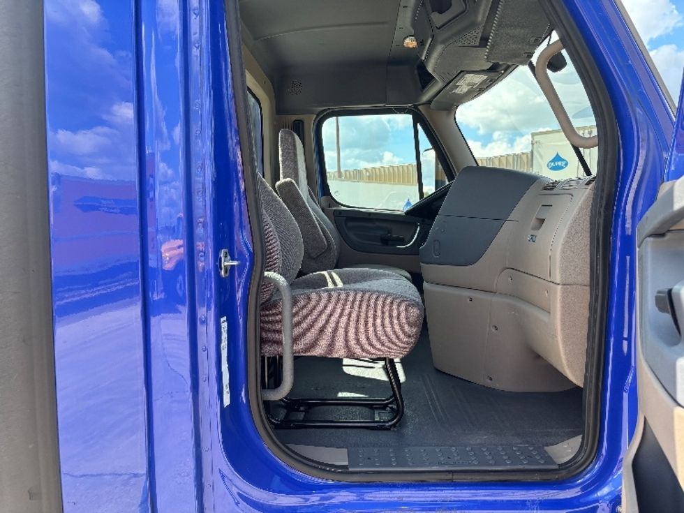 Day Cab Tractor-Heavy Duty Tractors-Freightliner-2020-Cascadia 11364ST-Hammond-LA-470,678\n\t\tmiles-$ 40,250 - Image 12