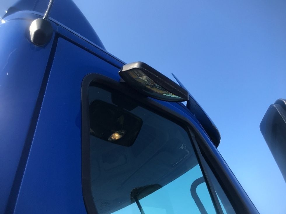 Day Cab Tractor-Heavy Duty Tractors-Freightliner-2020-Cascadia 11364ST-Harrisburg-PA-316,516\n\t\tmiles-$ 47,250 - Image 18