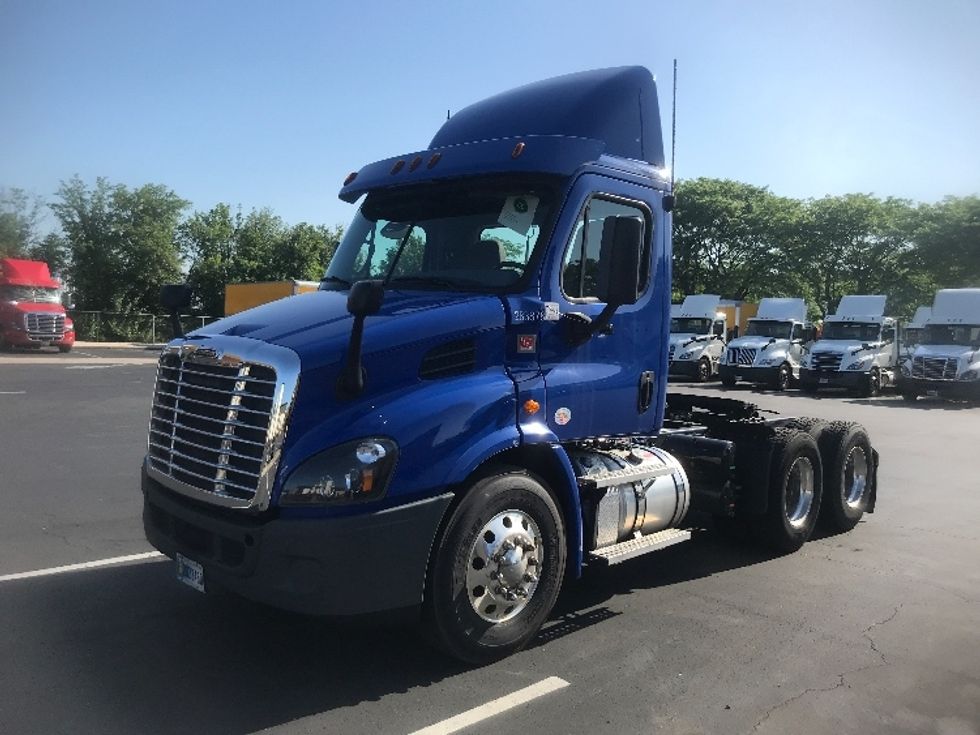 Day Cab Tractor-Heavy Duty Tractors-Freightliner-2020-Cascadia 11364ST-Harrisburg-PA-316,516\n\t\tmiles-$ 47,250 - Image 3