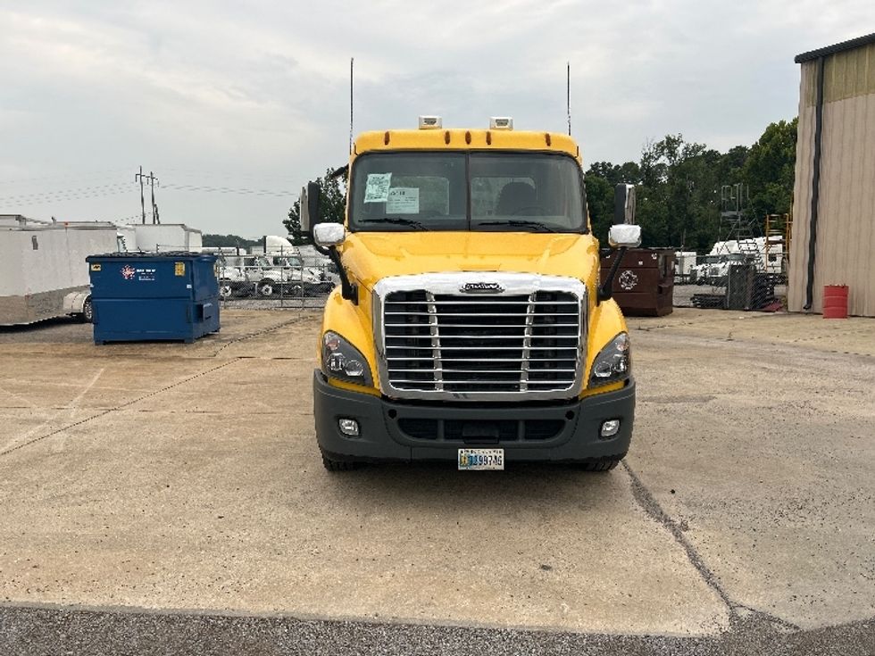 Day Cab Tractor-Heavy Duty Tractors-Freightliner-2020-Cascadia 11364ST-Hueytown-AL-441,880\n\t\tmiles-$ 35,500 - Image 2