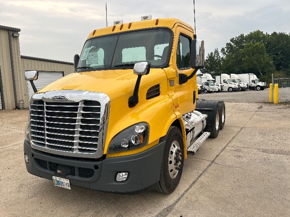 Day Cab Tractor-Heavy Duty Tractors-Freightliner-2020-Cascadia 11364ST-Hueytown-AL-441,880\n\t\tmiles-$ 35,500 - Image 3