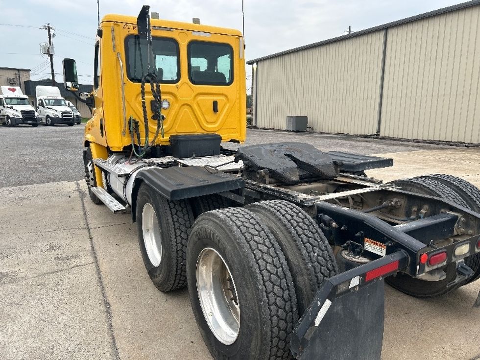 Day Cab Tractor-Heavy Duty Tractors-Freightliner-2020-Cascadia 11364ST-Hueytown-AL-441,880\n\t\tmiles-$ 35,500 - Image 5