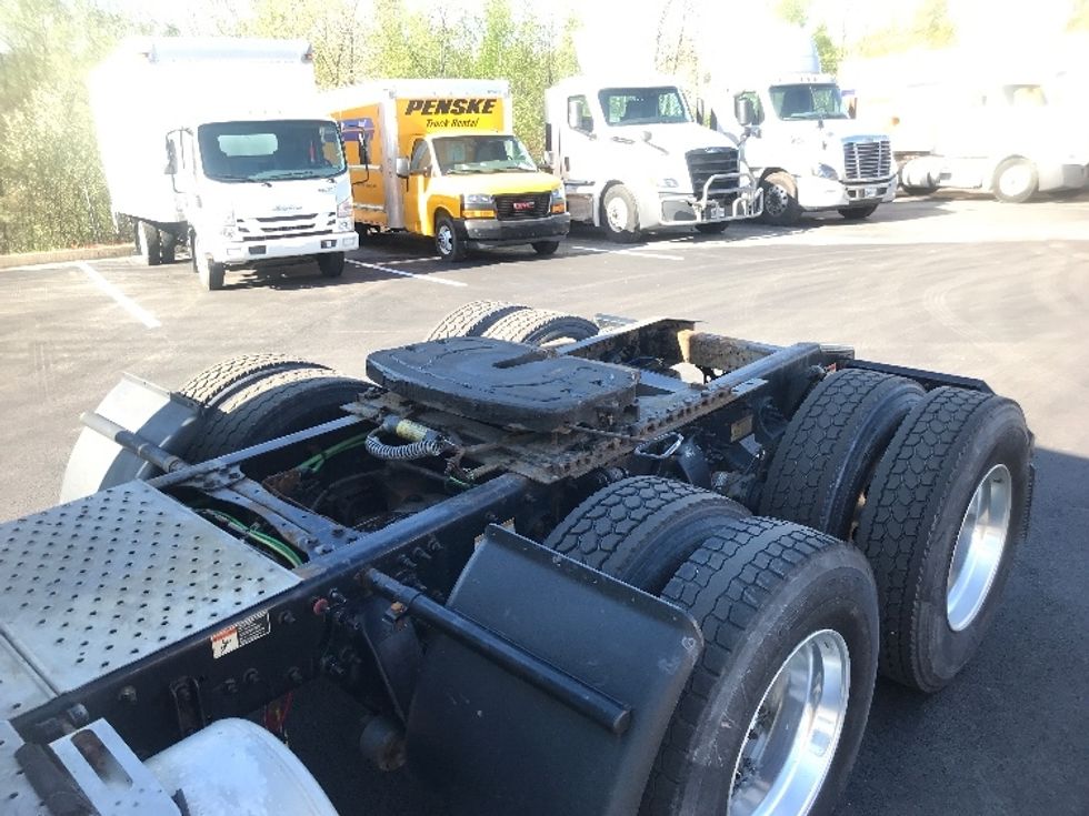 Day Cab Tractor-Heavy Duty Tractors-Freightliner-2020-Cascadia 11364ST-Jessup-PA-547,678\n\t\tmiles-$ 37,500 - Image 17