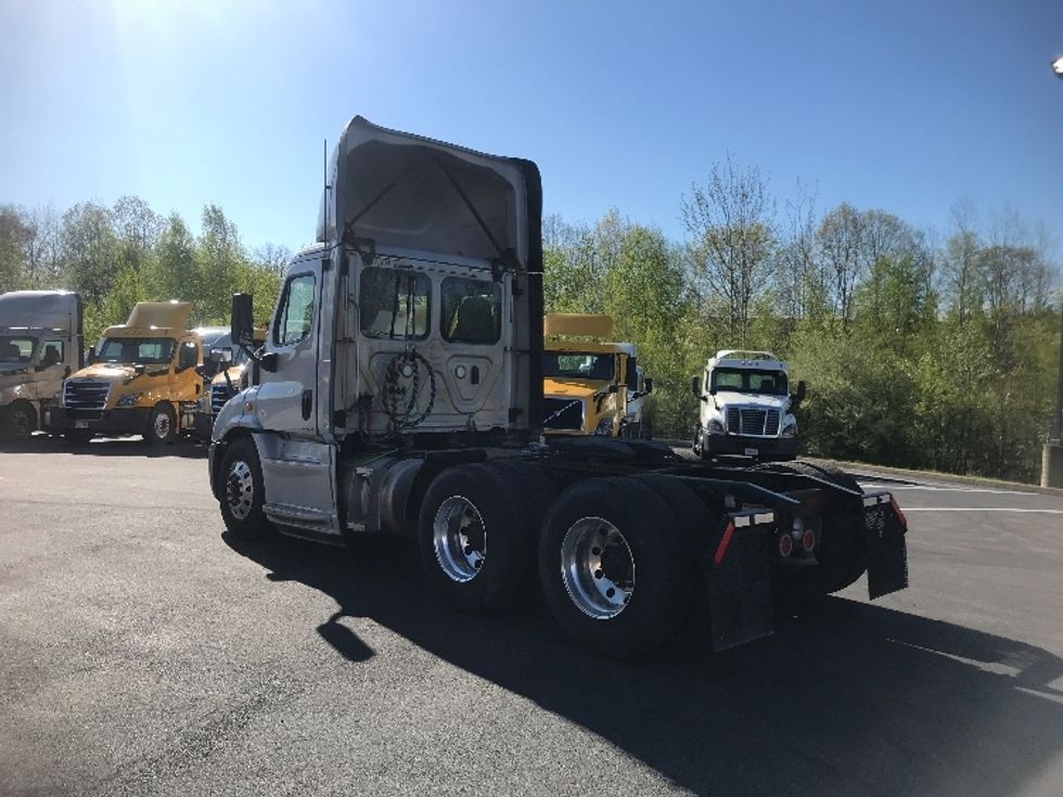 Day Cab Tractor-Heavy Duty Tractors-Freightliner-2020-Cascadia 11364ST-Jessup-PA-547,678\n\t\tmiles-$ 37,500 - Image 5