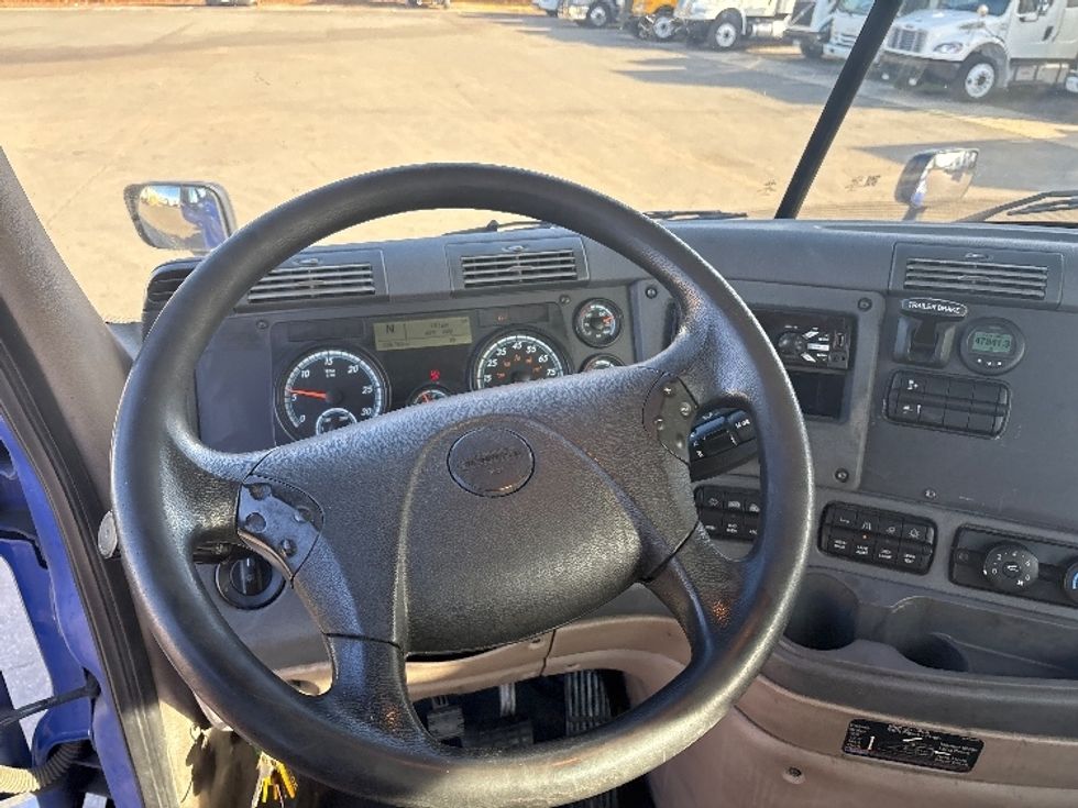 Day Cab Tractor-Heavy Duty Tractors-Freightliner-2020-Cascadia 11364ST-Mebane-NC-339,771\n\t\tmiles-$ 48,000 - Image 10