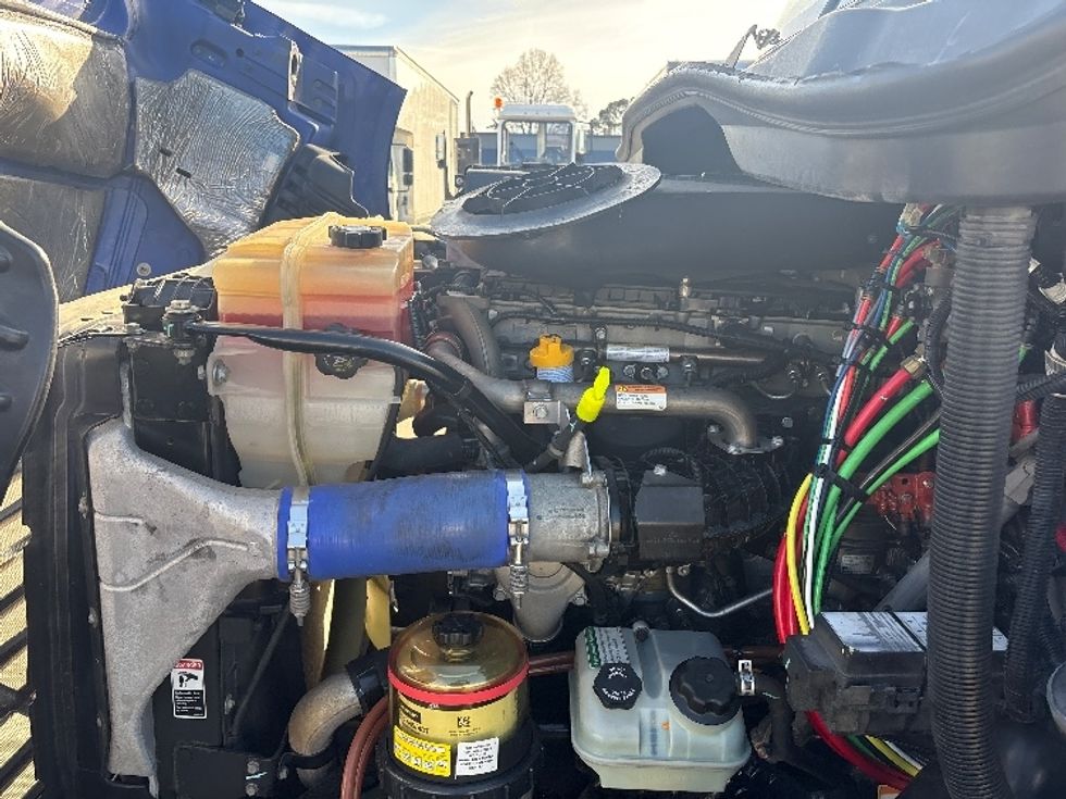 Day Cab Tractor-Heavy Duty Tractors-Freightliner-2020-Cascadia 11364ST-Mebane-NC-339,771\n\t\tmiles-$ 48,000 - Image 15