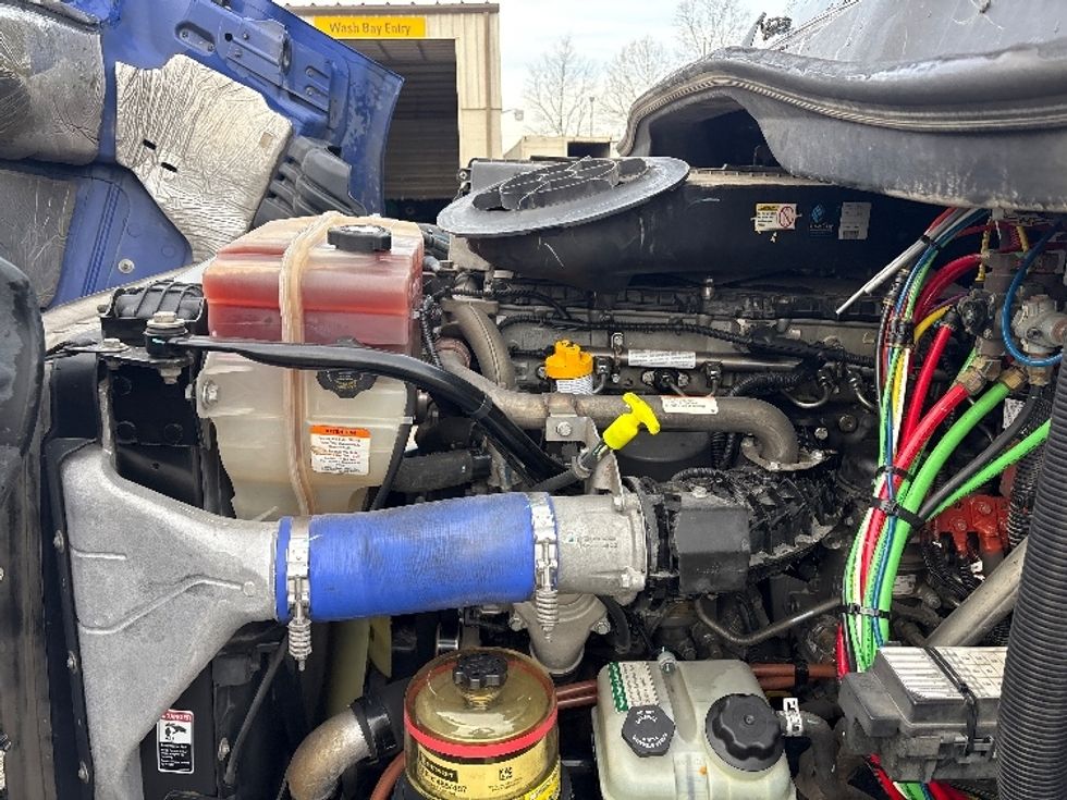 Day Cab Tractor-Heavy Duty Tractors-Freightliner-2020-Cascadia 11364ST-Mebane-NC-352,954\n\t\tmiles-$ 47,250 - Image 16